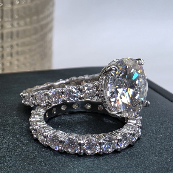 💎 4CT 🔥 FIRE Moissanite Engagement Ring + Eternity Band Set (Size 5) - Picture 5 of 14